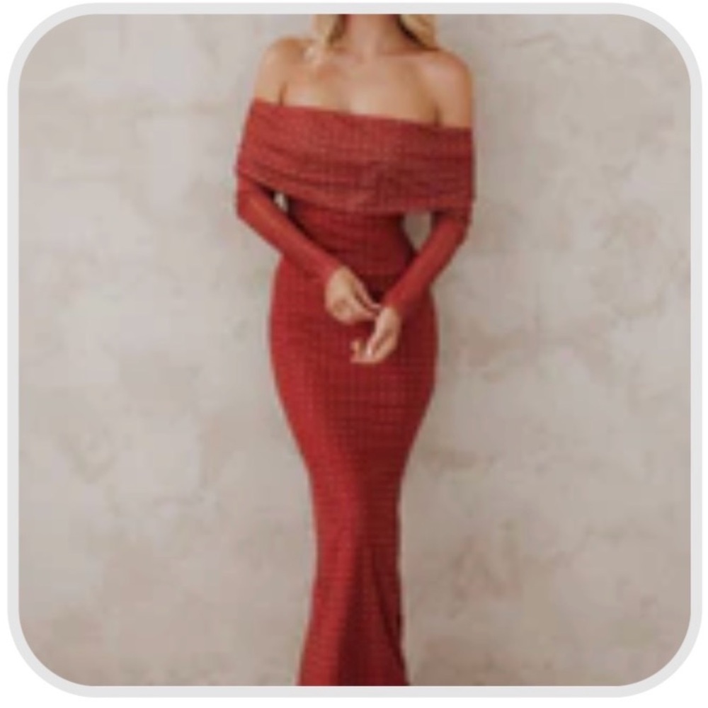 El Zeva Off Shoulder Maxi Dress - Burgundy Spot